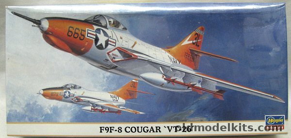 Hasegawa 1/72 Grumman F9F-8 Cougar - US Navy VT-26 - (F9F8), 00691 plastic model kit